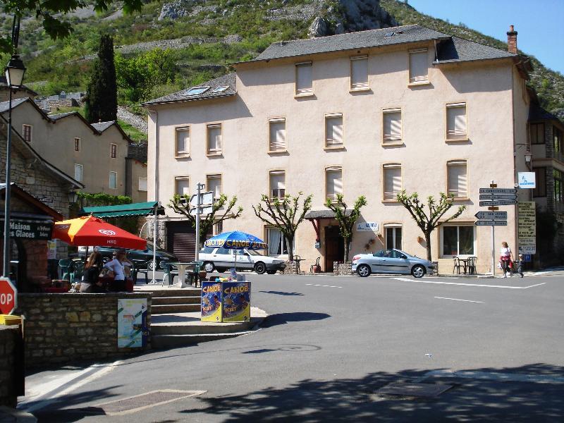 Azureva La Malene Hotel Lozere Exterior foto